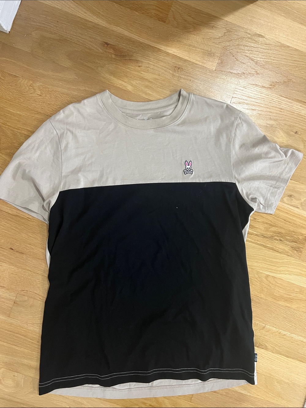 Bicolor Crew Neck Men’s T-Shirt with Bunny Logo - Beige & Black
